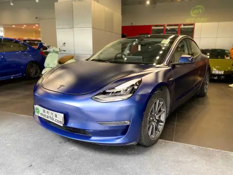 Tesla Model 3 PERFORMANCE