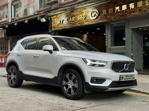Volvo XC40 B4 INSRIPTION