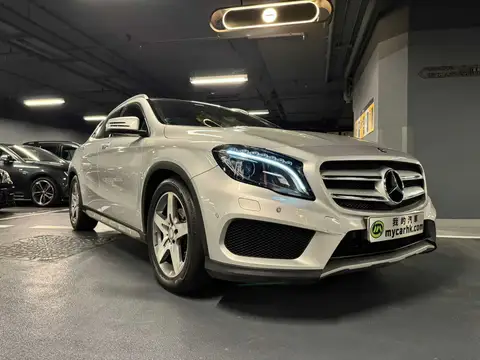 Mercedes Benz GLA-Class GLA 200