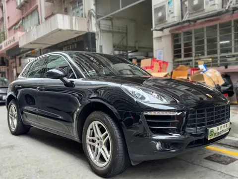 Porsche Macan S