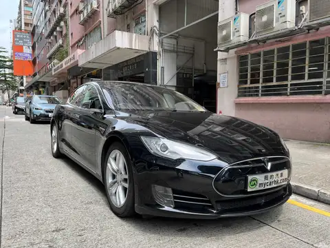 Tesla Model S 85D