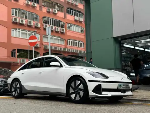 Hyundai Ioniq 6