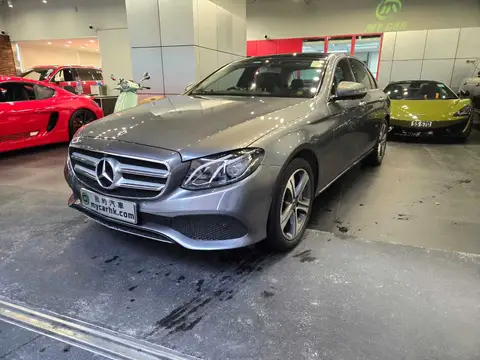 Mercedes Benz E-Class  E450 4MATIC (E200)