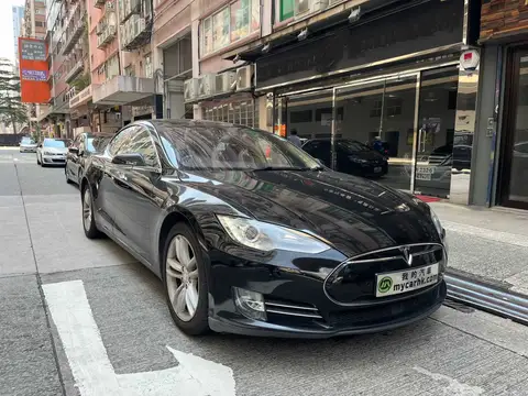 Tesla Model S 85