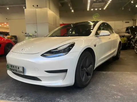 Tesla Model 3 SR