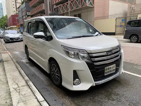 Toyota Noah  NOAH 80 DELUXE