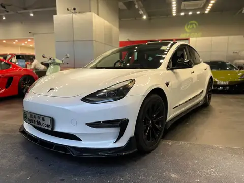 Tesla Model 3 LONG RANGE LR