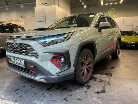 豐田 Rav4 DELUXE