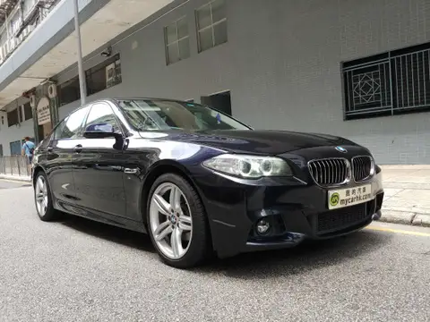 BMW 5 Series 520i SPORT
