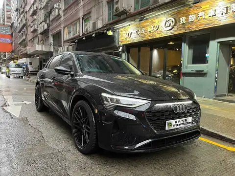 奧迪 Q8 ETRON