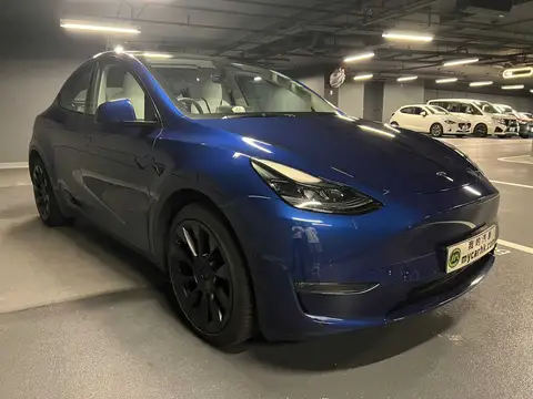 Tesla Model Y SR