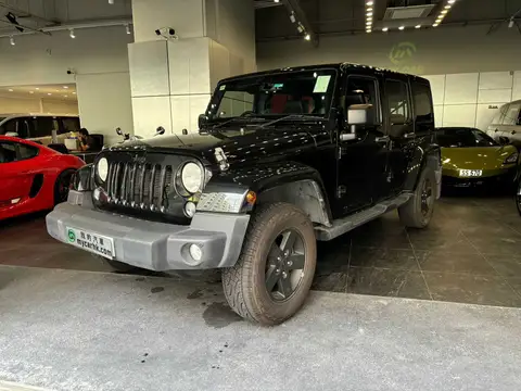 吉普 Wrangler SAHARA