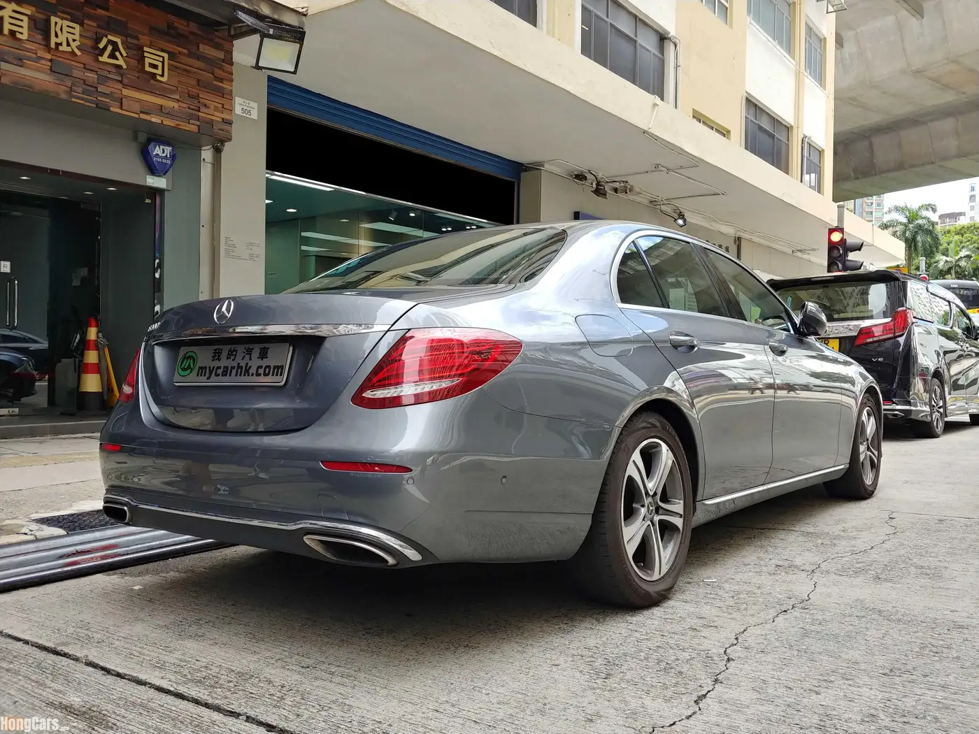 2017年 二手Mercedes Benz E-Class AVANTGARDE 出售 #3