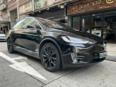 Tesla Model X 90D