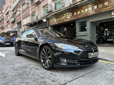 Tesla Model S P90D