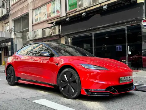Tesla Model 3 SR
