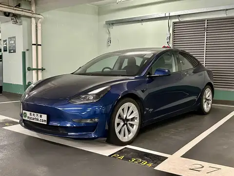 Tesla Model 3 LONG RANGE