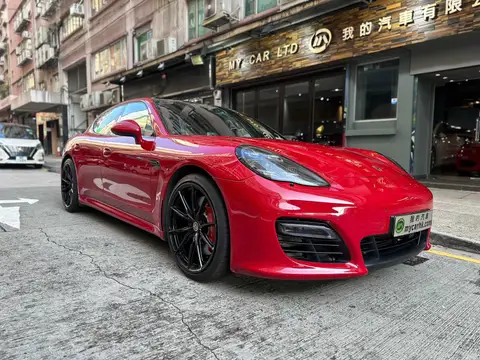 Porsche Panamera GTS