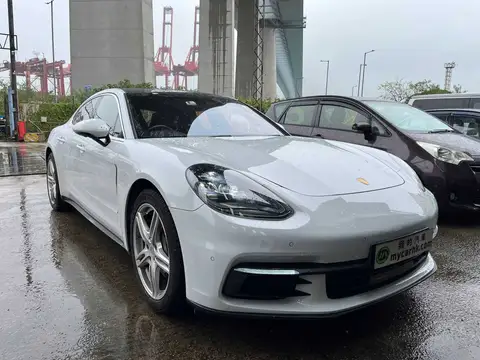 保時捷 Panamera 4S