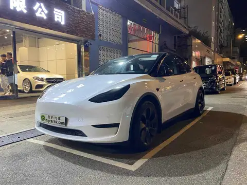 Tesla Model Y SR