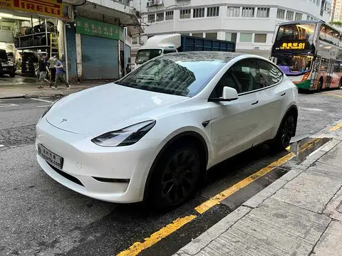 Tesla Model Y LR