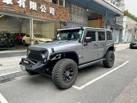 Jeep Wrangler SAHARA