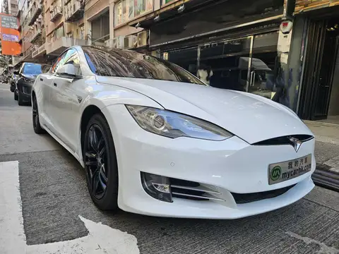 Tesla Model S 70D