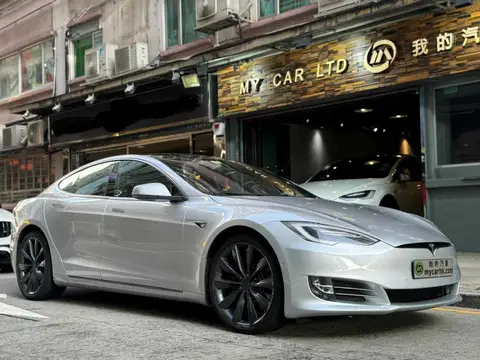 Tesla Model S 90D