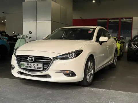 Mazda 3 HATCHBACK