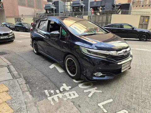 本田 Stream  SHUTTLE HYBRID Z