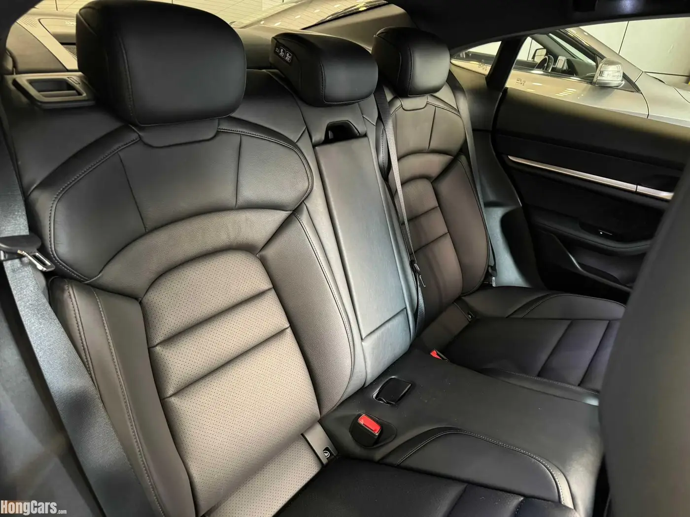 2021年 二手Porsche Taycan 出售 #4