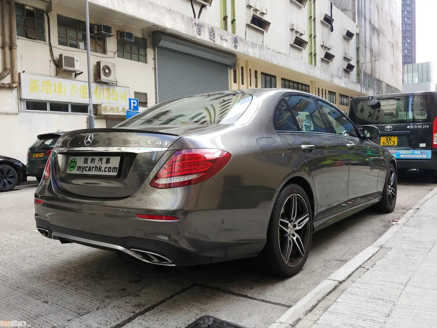 2017年 二手Mercedes Benz E-Class E43 AMG 出售 #3