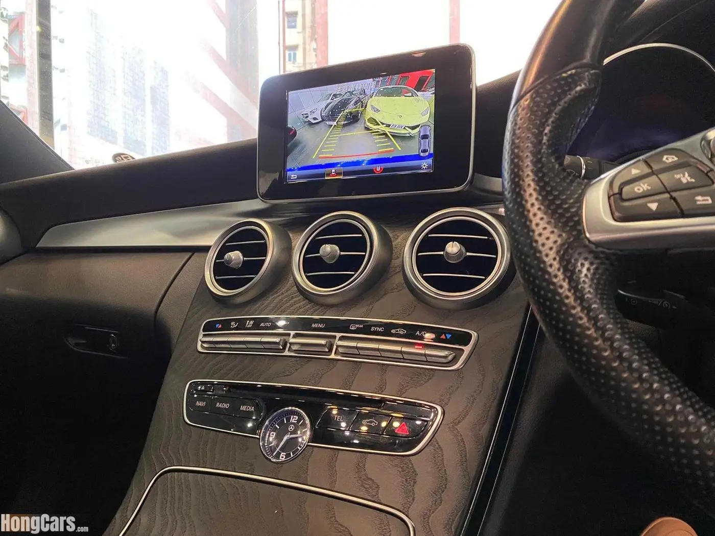 2017年 二手Mercedes Benz C-Class C200 AMG 出售 #3