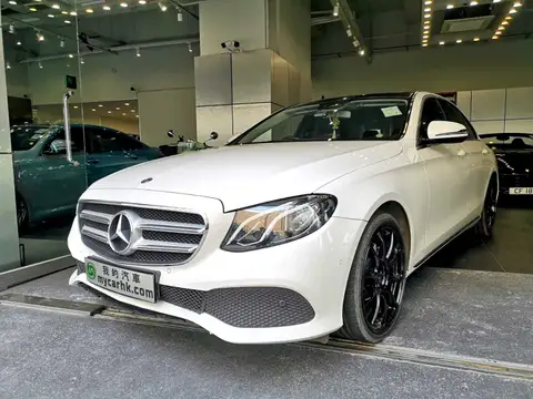 Mercedes Benz E-Class  E200 AVANTGARDE