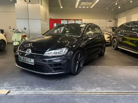 福士 Golf  GOLF R