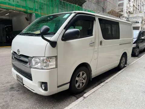 Toyota Hiace 3.0 DELUXE