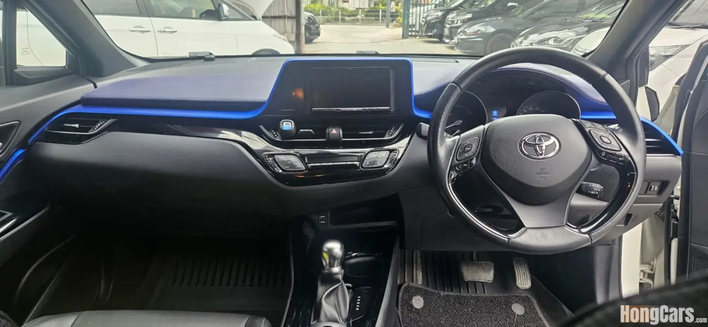 2020年 二手Toyota C-HR HYBRID 出售 #4