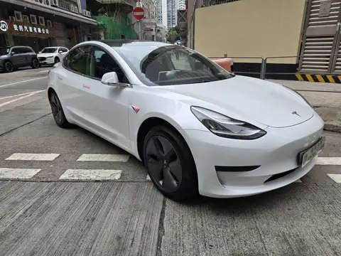 Tesla Model 3 SR PLUS