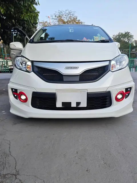 本田 Freed G AERO