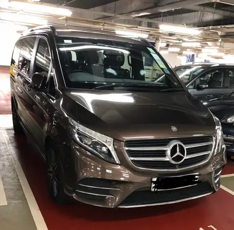 平治 V-Class V250D AMG Avantgarde Long