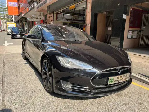 Tesla Model S 85D