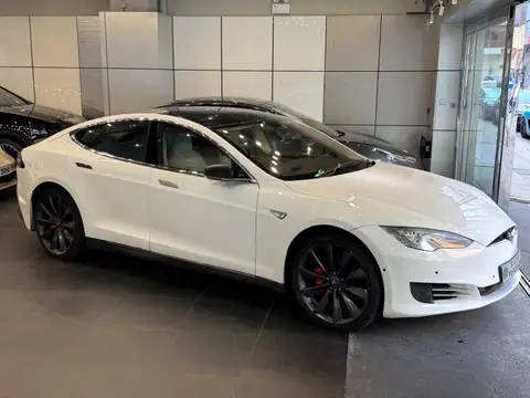 Tesla Model S P85