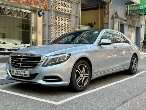 平治 S-Class S400 (V222)