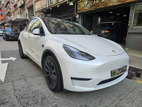 Tesla Model Y LR