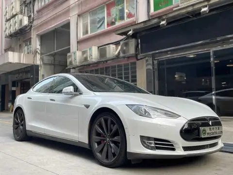 Tesla Model S P90D