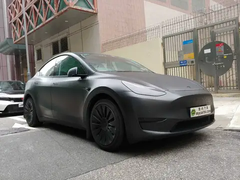 Tesla Model Y SR