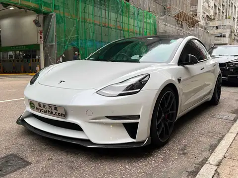 Tesla Model 3 LONG RANGE LR