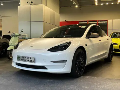Tesla Model 3 PERFORMANCE