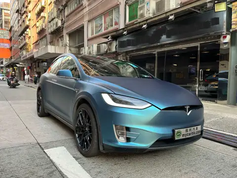 Tesla Model X 90D
