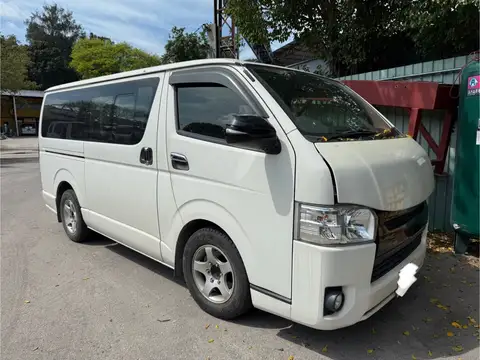 Toyota Hiace Diesel LWB